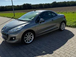 Grau Gebraucht 2011 Peugeot 207 CC Roland Garros Cabrio | 3.700 € (Guter Preis)