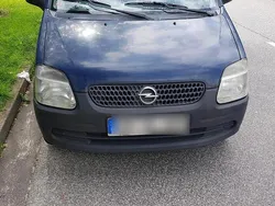 Blau Gebraucht 2001 Opel Agila Kleinwagen | 250 € (Guter Preis)