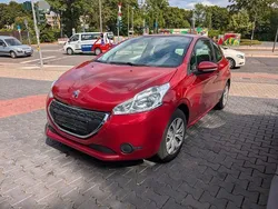 Rot Gebraucht 2015 Peugeot 208 Active Kleinwagen | 2.490 € (Superpreis)