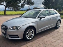 Grau Gebraucht 2015 Audi A3 Attraction Limousine | 7.800 € (Guter Preis)