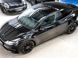 Schwarz Gebraucht 2023 Tesla Model Y Performance SUV | 32.990 € (Guter Preis)