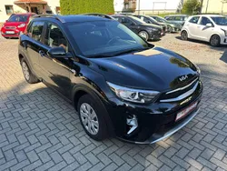 Auroraschwarz Gebraucht 2023 Kia Stonic Edition 7 SUV | 14.790 € (Superpreis)