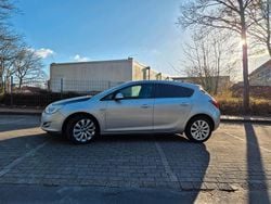 Silber Gebraucht 2010 Opel Astra Kleinwagen | 3.300 € (Guter Preis)
