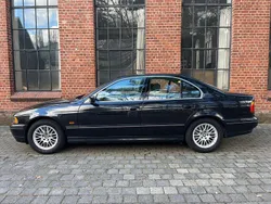 Schwarz Gebraucht 2001 BMW 540 Limousine | 14.800 € (Etwas zu teuer)