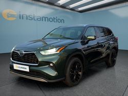Grün Gebraucht 2024 Toyota Highlander Hybrid SUV | 61.499 € (Fairer Preis)