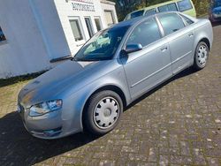Grau Gebraucht 2006 Audi A4 Comfort Limousine | 4.600 € (Fairer Preis)