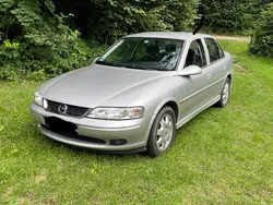 Silber Gebraucht 2001 Opel Vectra Limousine | 1.649 € (Fairer Preis)