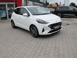 Polar white Gebraucht 2021 Hyundai i10 Edition 30+ Kleinwagen | 12.490 € (Fairer Preis)