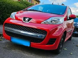 Rot Gebraucht 2011 Peugeot 107 Kleinwagen | 2.899 € (Fairer Preis)