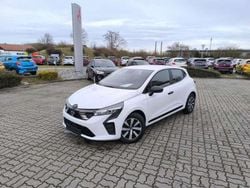 Antarktisweiß Gebraucht 2024 Mitsubishi Colt Basis Limousine | 15.990 € (Guter Preis)