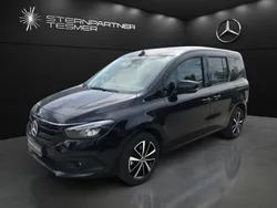 Schwarz Gebraucht 2023 Mercedes EQT200 Van / Kleinbus | 27.990 € (Fairer Preis)