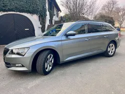 Grau Gebraucht 2018 Skoda Superb Ambition Kombi | 16.000 € (Guter Preis)