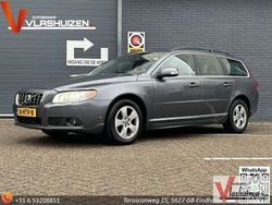 Grau Gebraucht 2010 Volvo V70 Summum Kombi | 3.350 € (Fairer Preis)