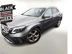 Grau Gebraucht 2017 Mercedes GLA180 Urban SUV | 18.688 € (Fairer Preis)