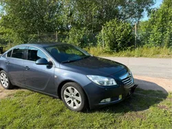 Grau Gebraucht 2010 Opel Insignia Limousine | 5.999 € (Fairer Preis)