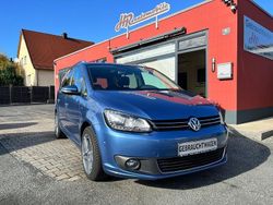 Blau Gebraucht 2013 VW Touran Life Van / Kleinbus | 8.890 € (Fairer Preis)