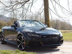 Schwarz Gebraucht 2018 Audi TT Roadster Ambiente Cabrio | 42.500 €