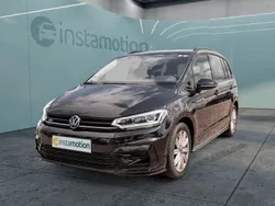 Schwarz Gebraucht 2024 VW Touran Highline Van / Kleinbus | 37.200 € (Fairer Preis)