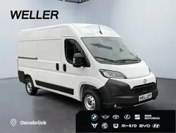 Icy white (weiss) Gebraucht 2025 Toyota Proace Comfort Van | 33.990 €