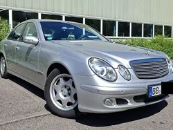 Silber Gebraucht 2004 Mercedes E220 Elegance Limousine | 4.500 € (Fairer Preis)