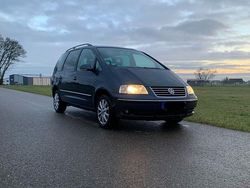 Grau Gebraucht 2005 VW Sharan Comfortline Van / Kleinbus | 3.300 € (Fairer Preis)