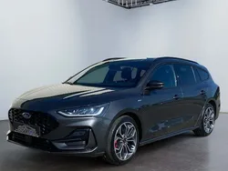Grau Gebraucht 2022 Ford Focus ST-Line Kombi | 20.550 € (Guter Preis)