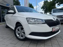 Weiß Gebraucht 2022 Skoda Fabia Ambition Kombi | 13.599 € (Superpreis)