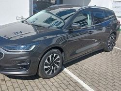 Grau Gebraucht 2022 Ford Focus Titanium X Limousine | 24.990 € (Teuer)