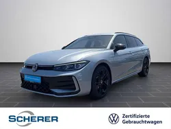 Oyster silver metallic (metallic) Gebraucht 2024 VW Passat R-line Kombi | 39.430 € (Superpreis)