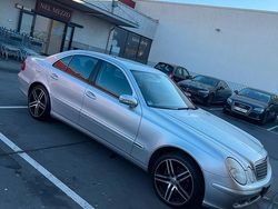 Silber Gebraucht 2004 Mercedes E220 Limousine | 2.400 € (Guter Preis)