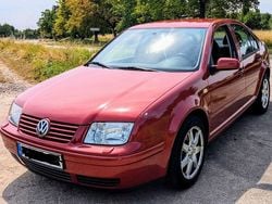 Rot Gebraucht 1999 VW Bora Basis Limousine | 2.100 € (Fairer Preis)