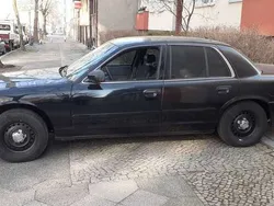 Schwarz Gebraucht 1998 Ford Crown Victoria Limousine | 6.490 €