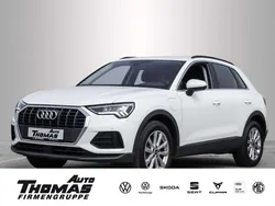 Weiß Gebraucht 2022 Audi Q3 Basis SUV | 27.900 € (Fairer Preis)