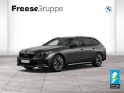 Grau Neu 2025 BMW 540 M Sport Kombi | 88.790 € (Fairer Preis)