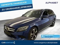 Brilliantblau Gebraucht 2020 Mercedes C300e Avantgarde Kombi | 23.290 € (Guter Preis)