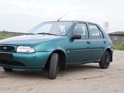 Grün Gebraucht 1999 Ford Fiesta Kleinwagen | 1.300 €