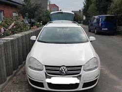 Weiß Gebraucht 2008 VW Golf V Kombi | 2.500 € (Fairer Preis)
