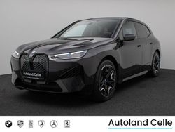 Sophistograu brillanteffekta9 Gebraucht 2022 BMW iX Sport Line SUV | 44.499 € (Fairer Preis)