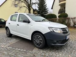 Weiß Gebraucht 2015 Dacia Sandero Essentiel Kleinwagen | 3.500 € (Superpreis)