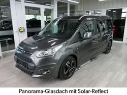 Grau Gebraucht 2018 Ford Grand Tourneo Connect Titanium Van / Kleinbus | 17.990 € (Fairer Preis)