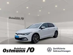 Weiß Gebraucht 2020 VW Golf VIII Style Limousine | 24.777 € (Fairer Preis)