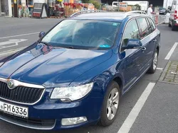 Blau Gebraucht 2012 Skoda Superb Active Kombi | 3.650 € (Fairer Preis)