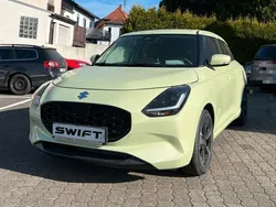 Gelb Neu 2025 Suzuki Swift Comfort+ Kleinwagen | 20.900 €