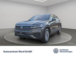 Grau Gebraucht 2019 VW Touareg Basis SUV | 35.890 € (Etwas zu teuer)