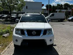Weiß Gebraucht 2013 Nissan Navara Abholung | 10.999 € (Superpreis)