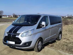 Silber Gebraucht 2017 Ford Tourneo Van / Kleinbus | 24.500 € (Fairer Preis)