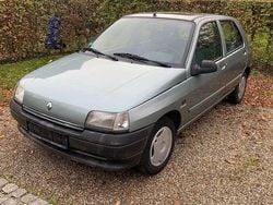Silber Gebraucht 1993 Renault Clio Kleinwagen | 3.000 €