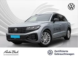 Silber (oyster silver metallic) Gebraucht 2024 VW Touareg R-line SUV | 95.980 €