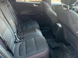 Blau Gebraucht 2022 Ford Kuga SUV | 25.500 € (Guter Preis)
