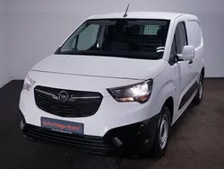 Weiß Gebraucht 2020 Opel Combo Edition Van / Kleinbus | 9.999 € (Superpreis)